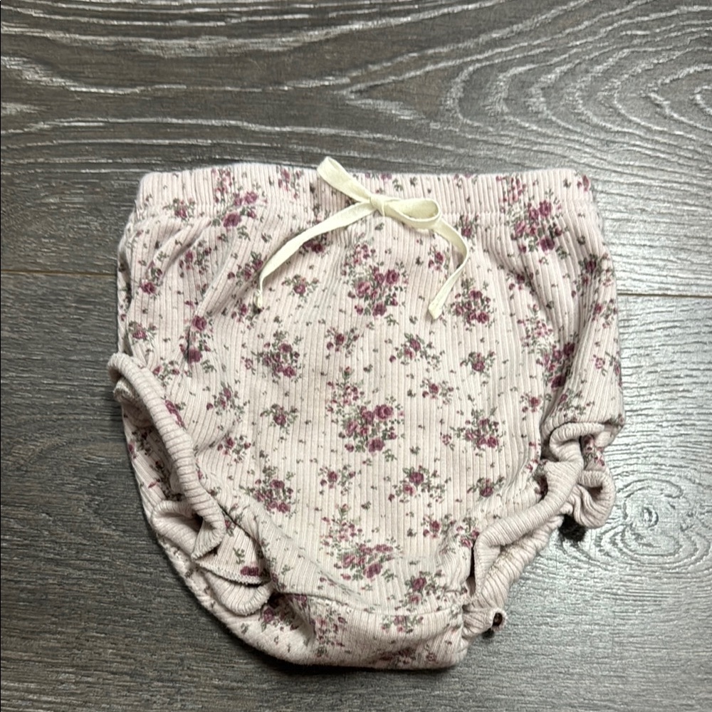 Jamie Kay bloomers